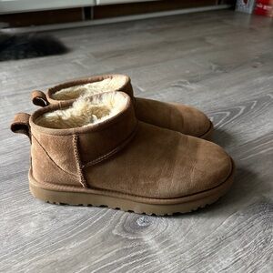 UGG classic mini slipper